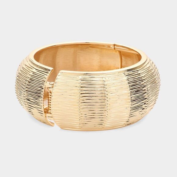 NWT Avec wide textured hinged cuff bracelet - Picture 3 of 5